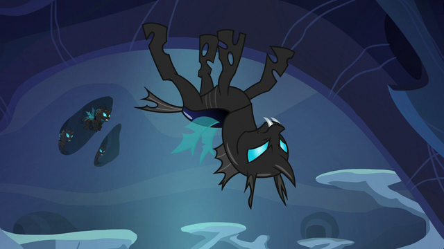 File:Evil changeling walking on the ceiling S6E26.png