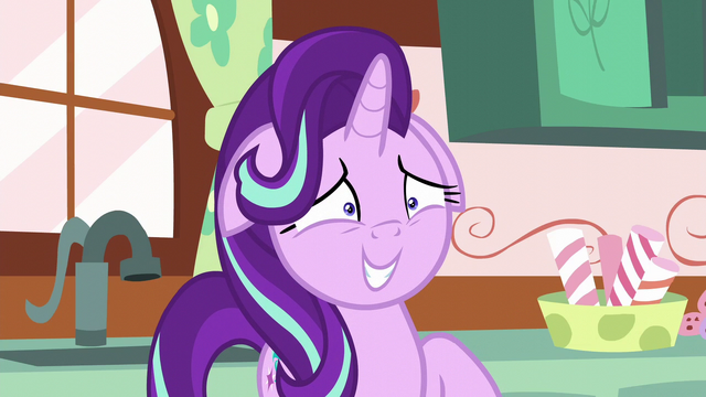 File:Starlight Glimmer embarrassed S6E6.png
