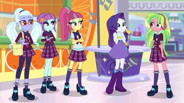 File:Rarity "costumes to match each genre" EGS1.png