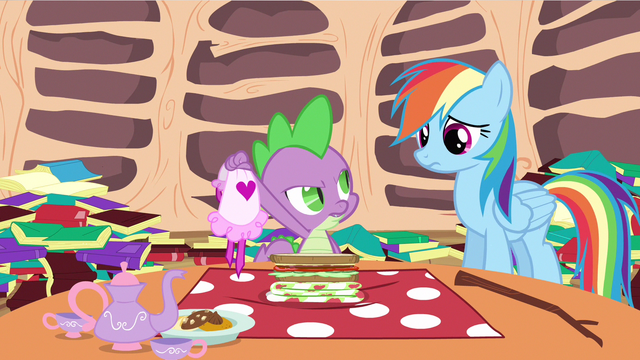 File:Spike wear aprons S2E21.png