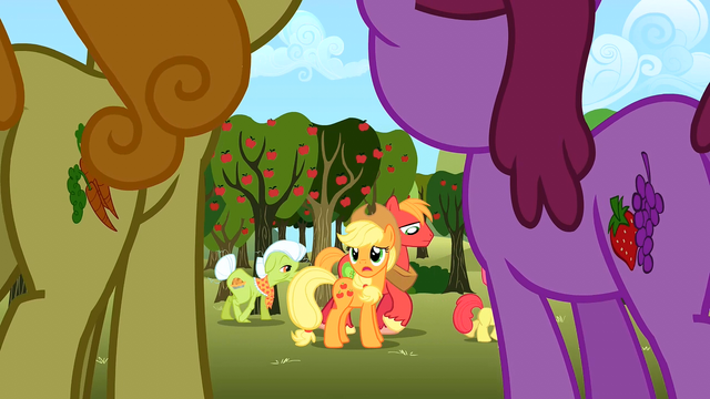 File:Apple family sad S02E15.png