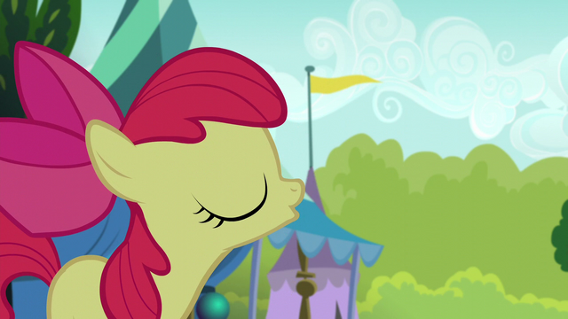 File:Apple Bloom sings "Sisterhood" S5E17.png