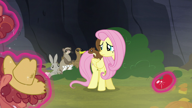 File:Animals encouraging Fluttershy S5E23.png