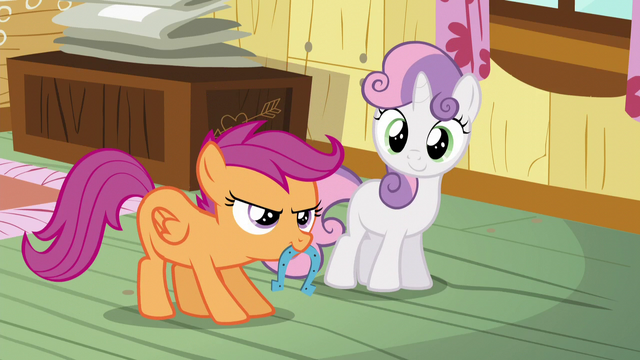 File:Sweetie and Scootaloo playing horseshoes S5E4.png