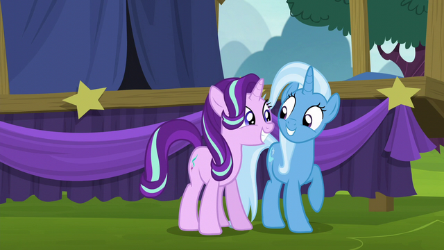 File:Starlight Glimmer and Trixie happy S6E6.png