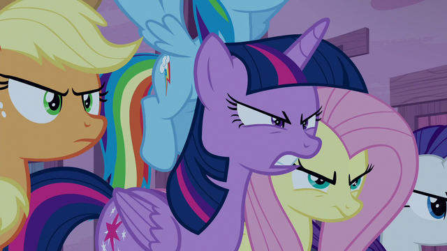 File:Mean Twilight menacing Starlight Glimmer S6E25.png