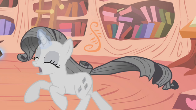 파일:Grey Rarity running away S2E2.png
