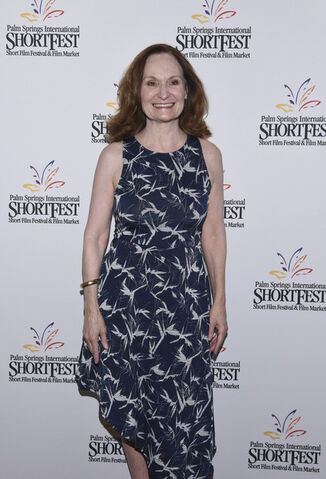 File:Beth Grant - 2015 Palm SpringS International 1.jpg