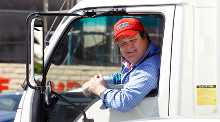 File:L ModernFamily S3 ep8 .jpg