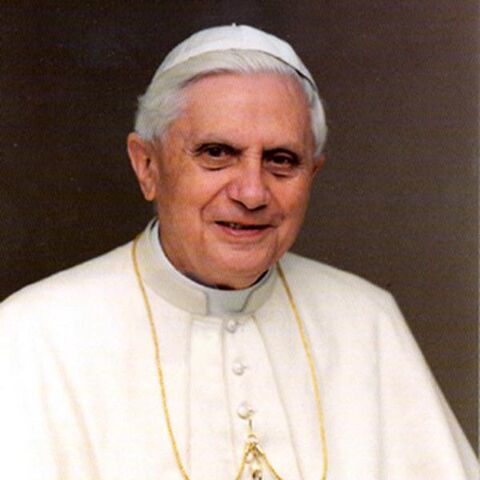 Archivo:Benedicto XVI.jpg