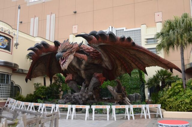File:USJ-Rathalos Screenshot 001.jpg