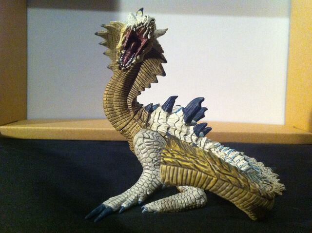 File:Lagiacrus Sub Figurine (Broken Parts).jpg