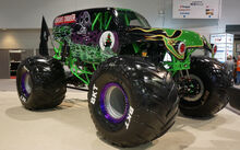 Grave-Digger-Monster-Truck BKT-Wheels