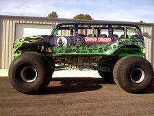 Grave Digger 11 (2)