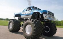 0810dp 01 z+2002 dodge ram cummins monster truck+right front