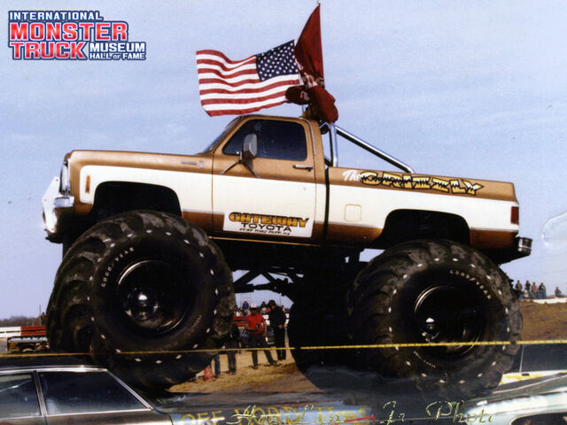 File:Truck TheGrizzly.jpg