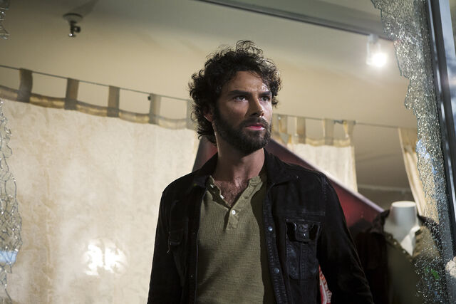 File:TMImovieCOBpromo Luke02.jpg
