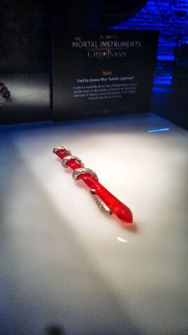 File:Tmiparty stele.jpg