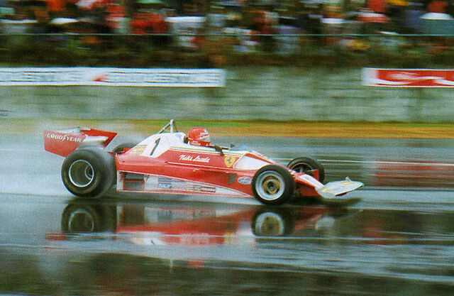 Datei:1976 Niki Lauda Ferrari 312T2 (6).jpg