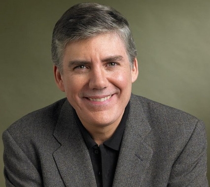 Arquivo:Rick-Riordan.jpg
