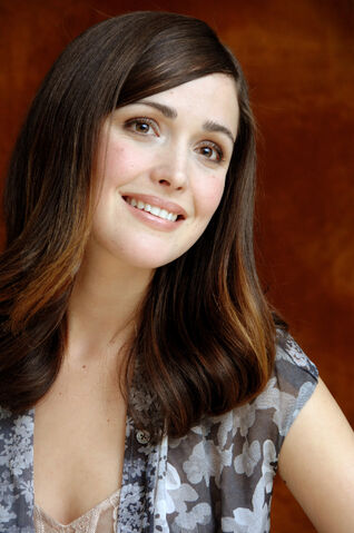 Datei:RoseByrne.jpg