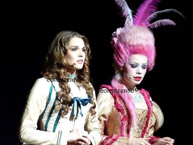 Fichier:Olympe & Marie-Antoinette.jpg