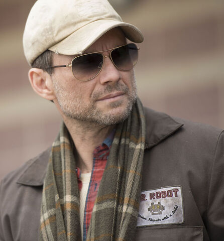 File:MrRobot.jpg