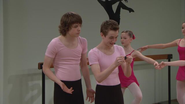 File:Mr. Ballerina02.jpg