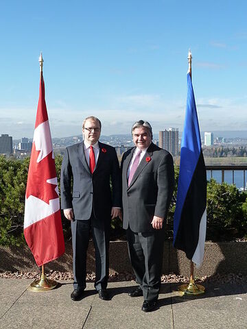 File:Urmas Paet Canadian Minister of International Trade Peter Van Loan, 2010.jpg