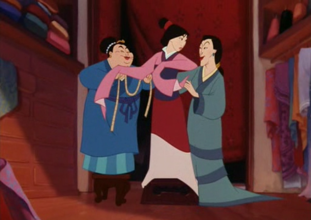 Ficheiro:Mulan e as Estilistas.png