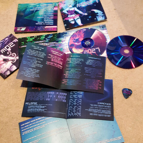 File:M027 CD.jpg