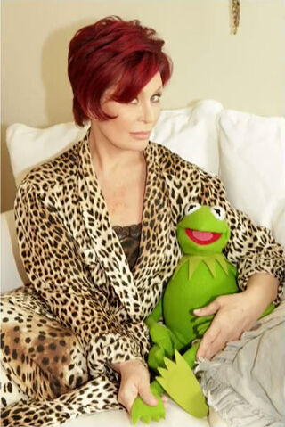 File:TheTalk-SharonOsbourne&KermitPhoto-(2012-03-21).jpg