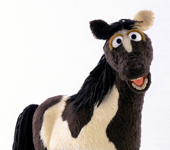 File:1 Sesamstrasse Pferd 2002.jpg