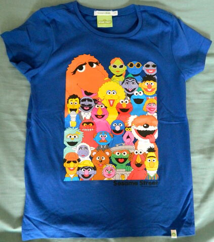 File:B 2009 cast t-shirt.jpg