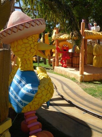 File:Portaventurabigbird.jpg