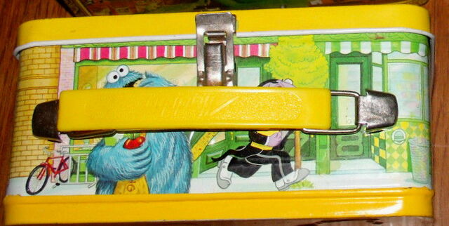 File:Sesame lbox top.jpg