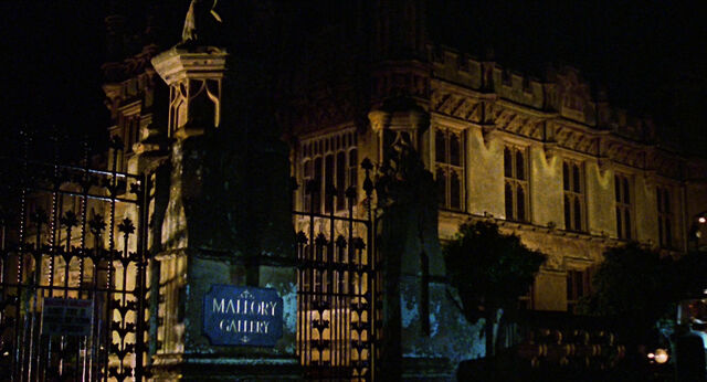 File:Mallory Gallery 01.jpg