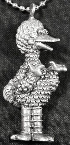 File:Sesame street general store pendant big bird 2.jpg