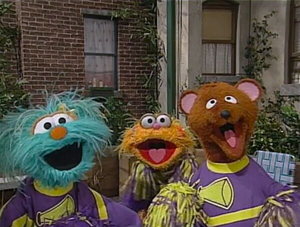 File:Cheer.Grover.jpg