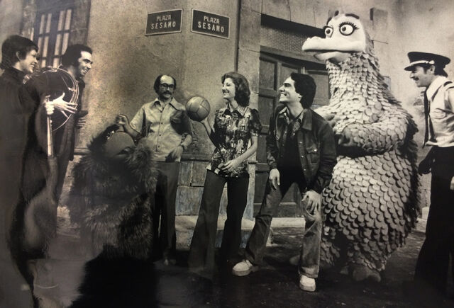 File:Abelardo and cast.jpg