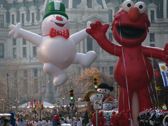 File:Elmoballoon03.jpg