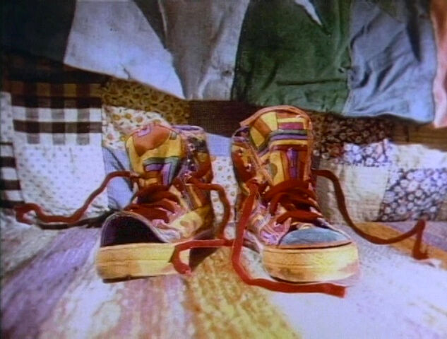 File:Isadora's sneakers.jpg