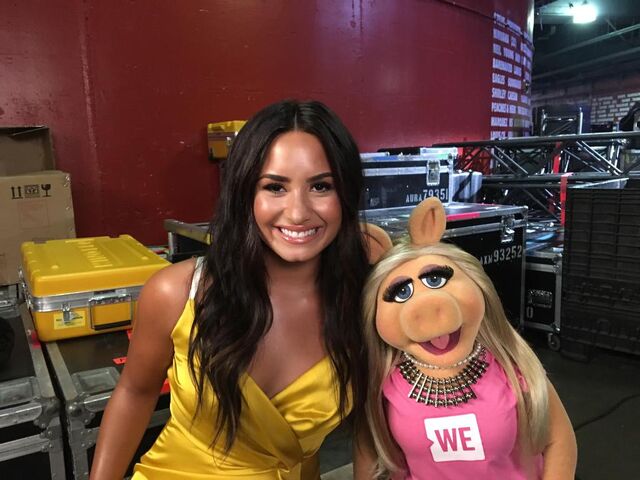 File:WeDay2017-Demi1.jpg