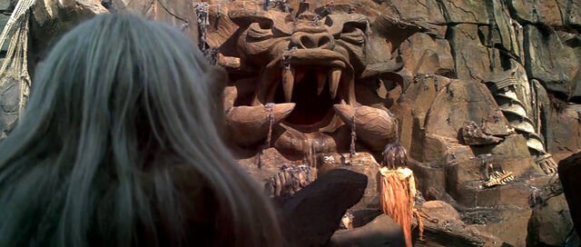 File:TheDarkCrystal-TeethOfSkreesh.jpg