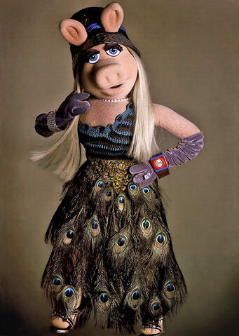 File:Prada-MissPiggy-(2005)-NEW.jpg