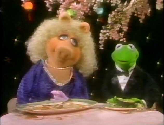 File:Playhouse-KermPiggy08.jpg