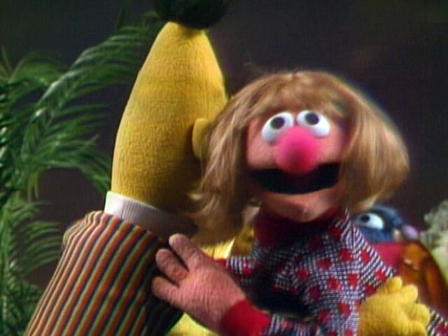 File:SexandV lady Ernie.jpg