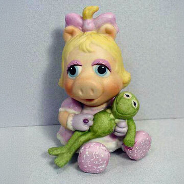File:EnescoMB-piggy1.jpg