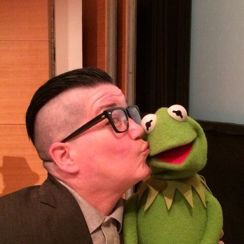 File:Lea DeLaria Kermit June 4 2015.jpg