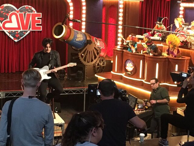 File:Jack-White-Set.jpg